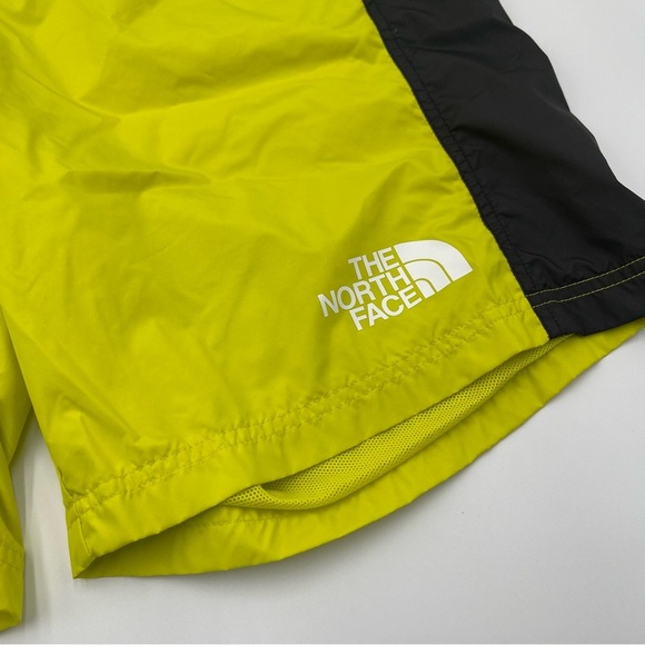 The North Face Men’s Large Hydrenaline Shorts Windwall Black Green Waterproof - Picture 3 of 12